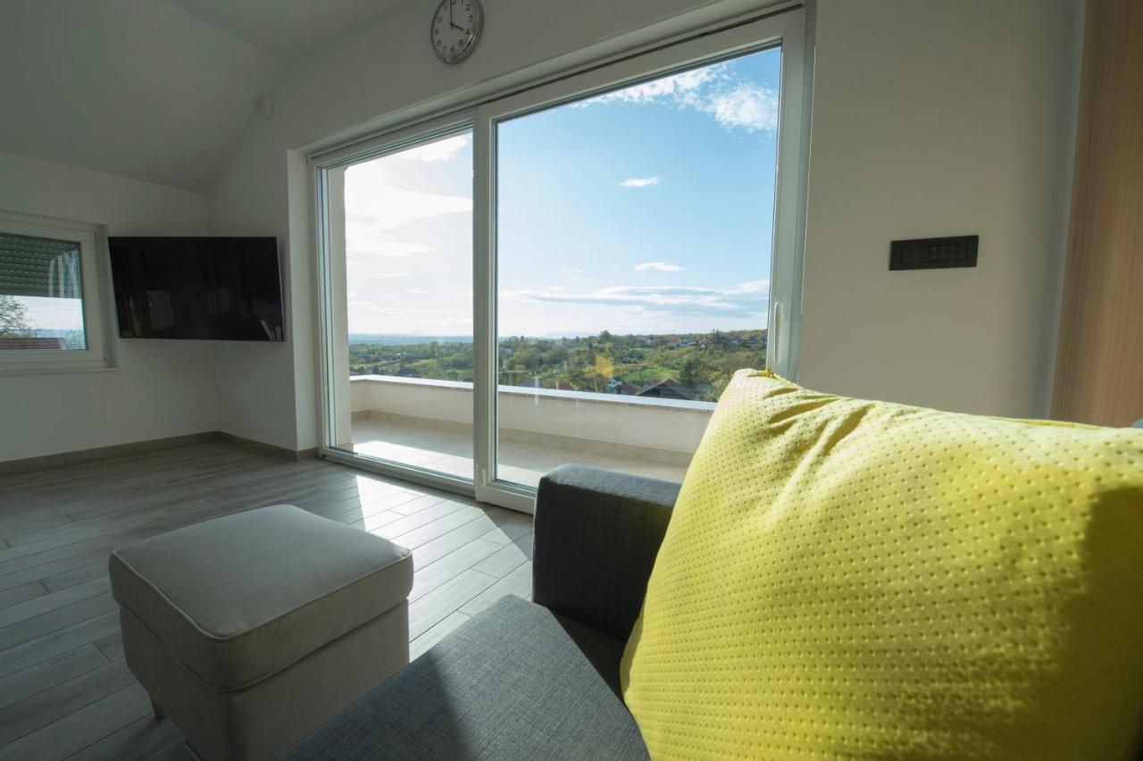 Apartman Grc Appartement Dugo Selo Buitenkant foto